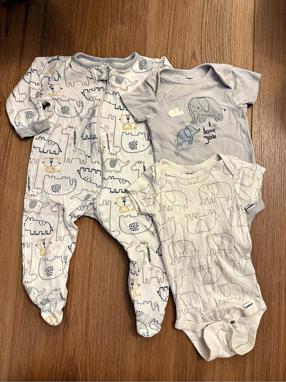 Gerber Elephant Pajama and Bodysuit Bundle ✨